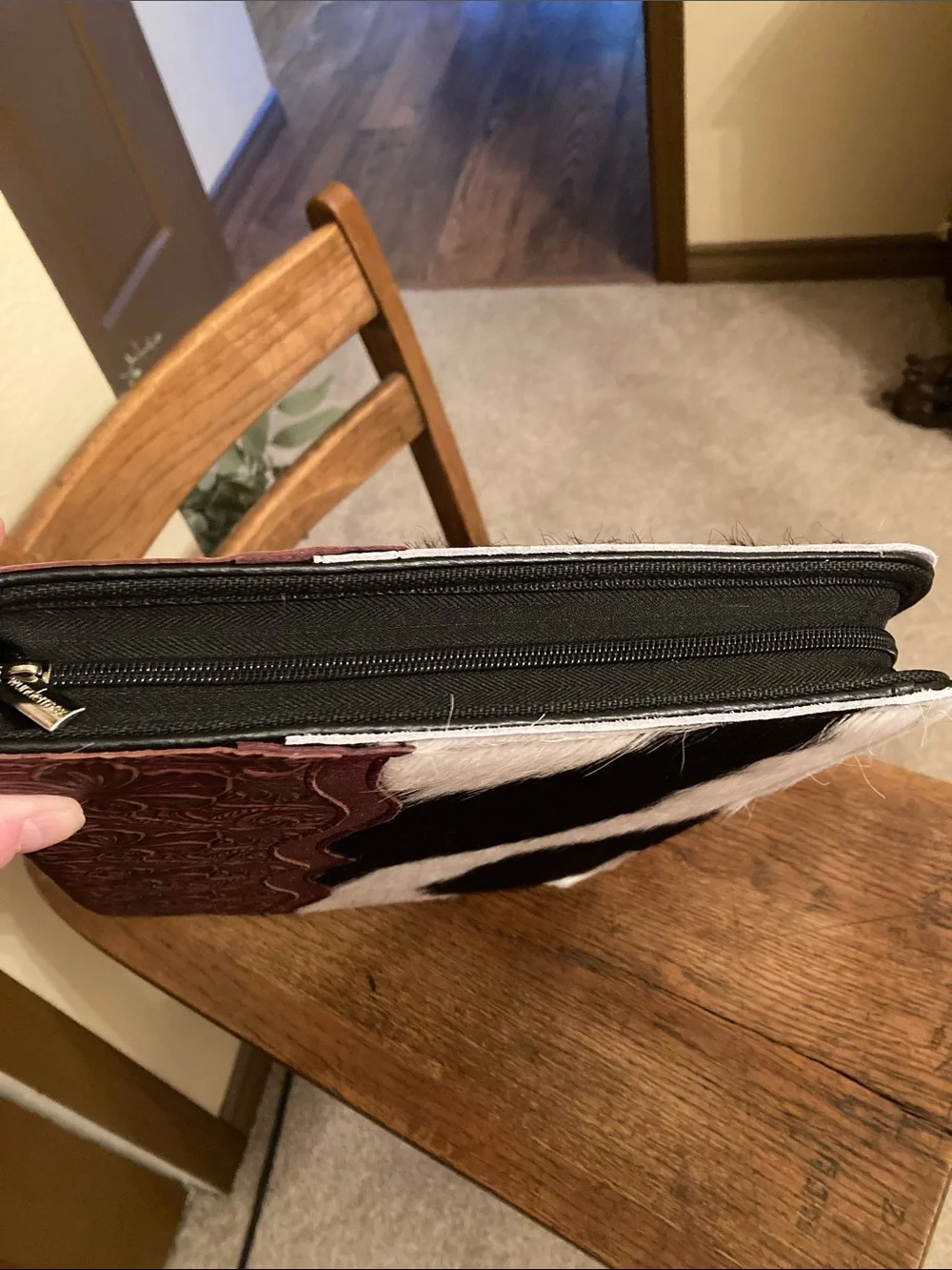 Crimson Willow Zip Binder NWOT